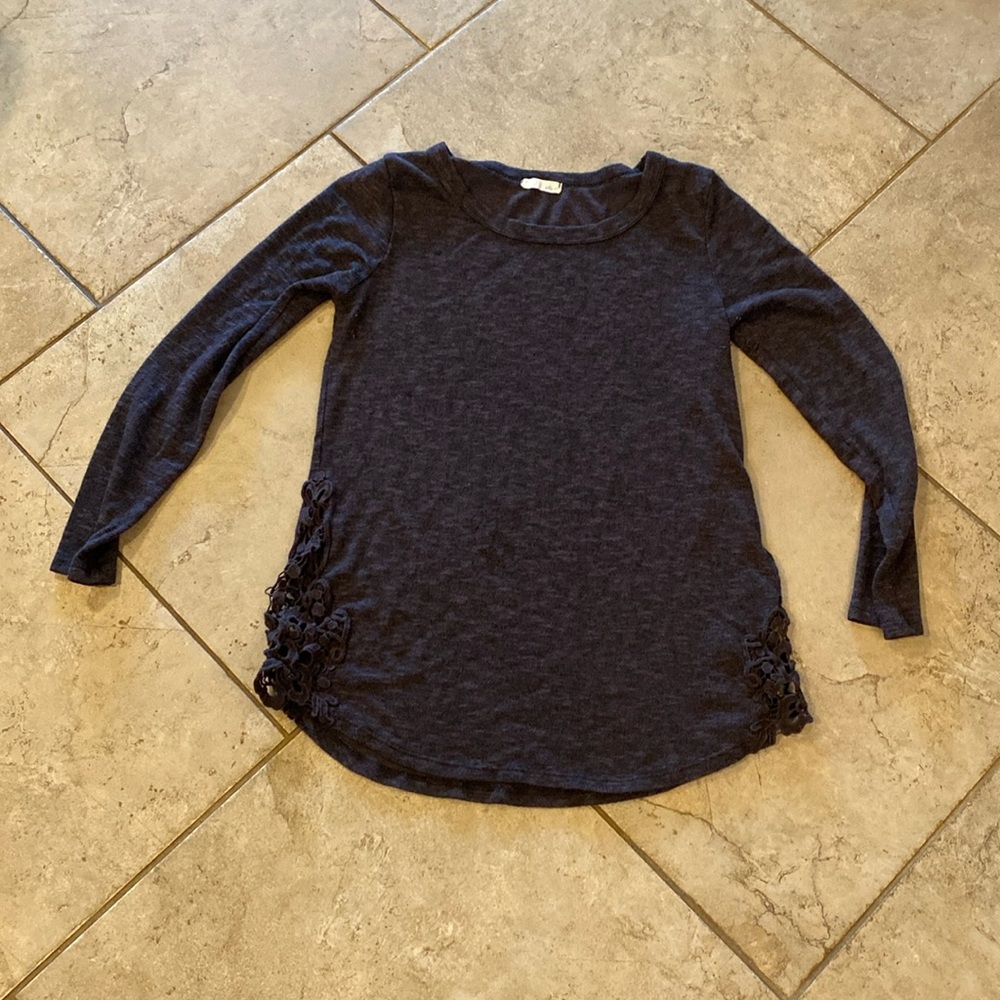 Soft, Thin, Oversized Sweater with Lace Detail